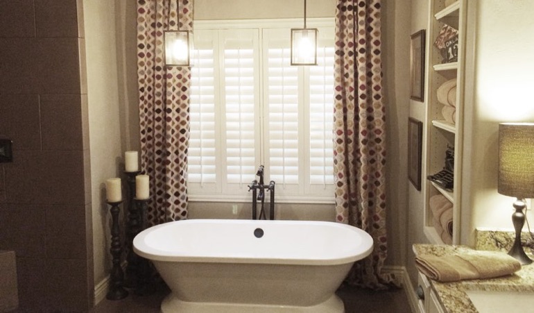 Polywood Shutters in Southern California Bathroom
